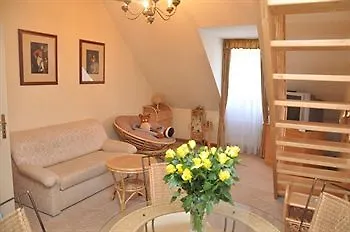 Hotel Petr Karlovy Vary 4*,