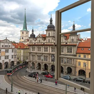 Miss Sophie's Charles Bridge 4* Praga