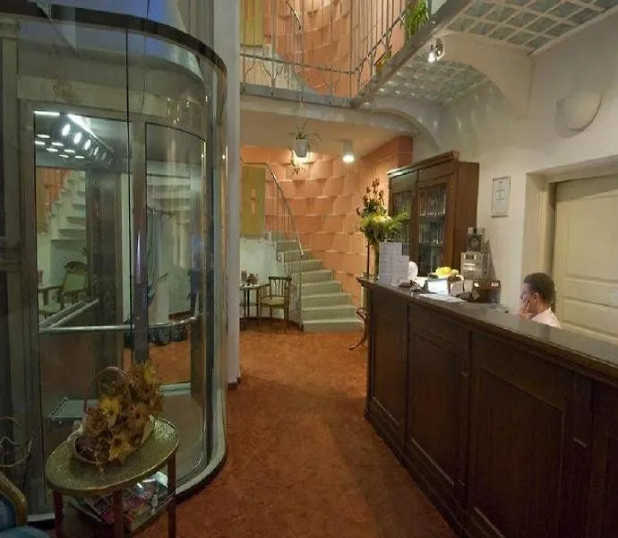 Hotel Petr Karlovy Vary